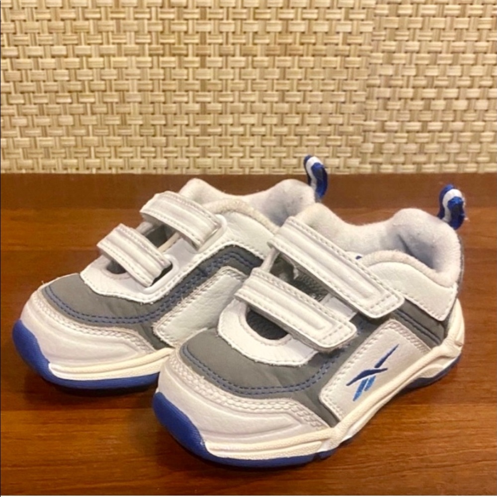 🌟3xHP🌟Rebook Velcro Strap Sneakers Weebok 4.5M